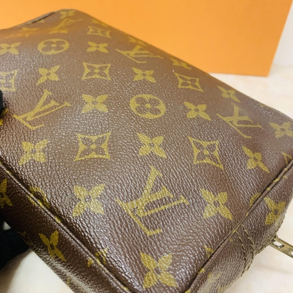 💋Authentic Louis Vuitton Trousse 23 - Picture 7 of 16